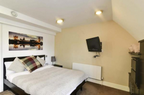 Modern Apartments at AXO Oxford Circus near The Regent's Park in London